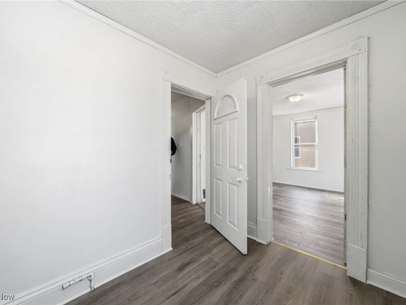 604 E Buchtel Avenue, Akron, OH 44304 Photo 22