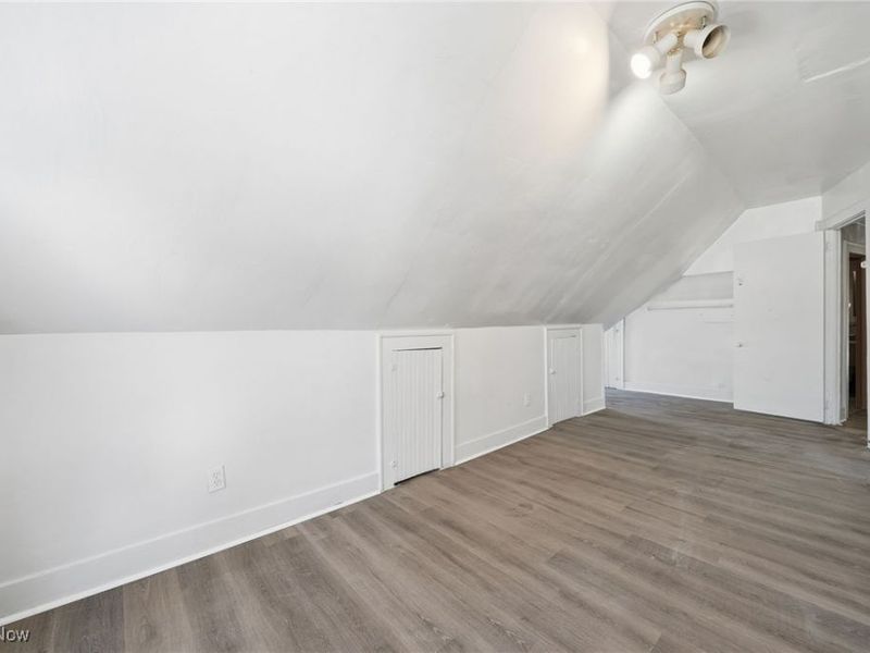 604 E Buchtel Avenue, Akron, OH 44304 Photo 35