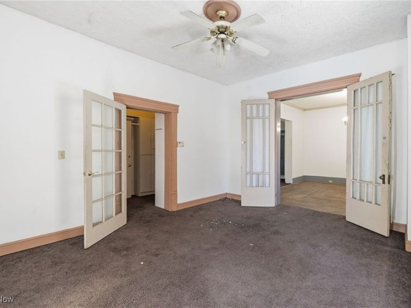 604 E Buchtel Avenue, Akron, OH 44304 Photo 9