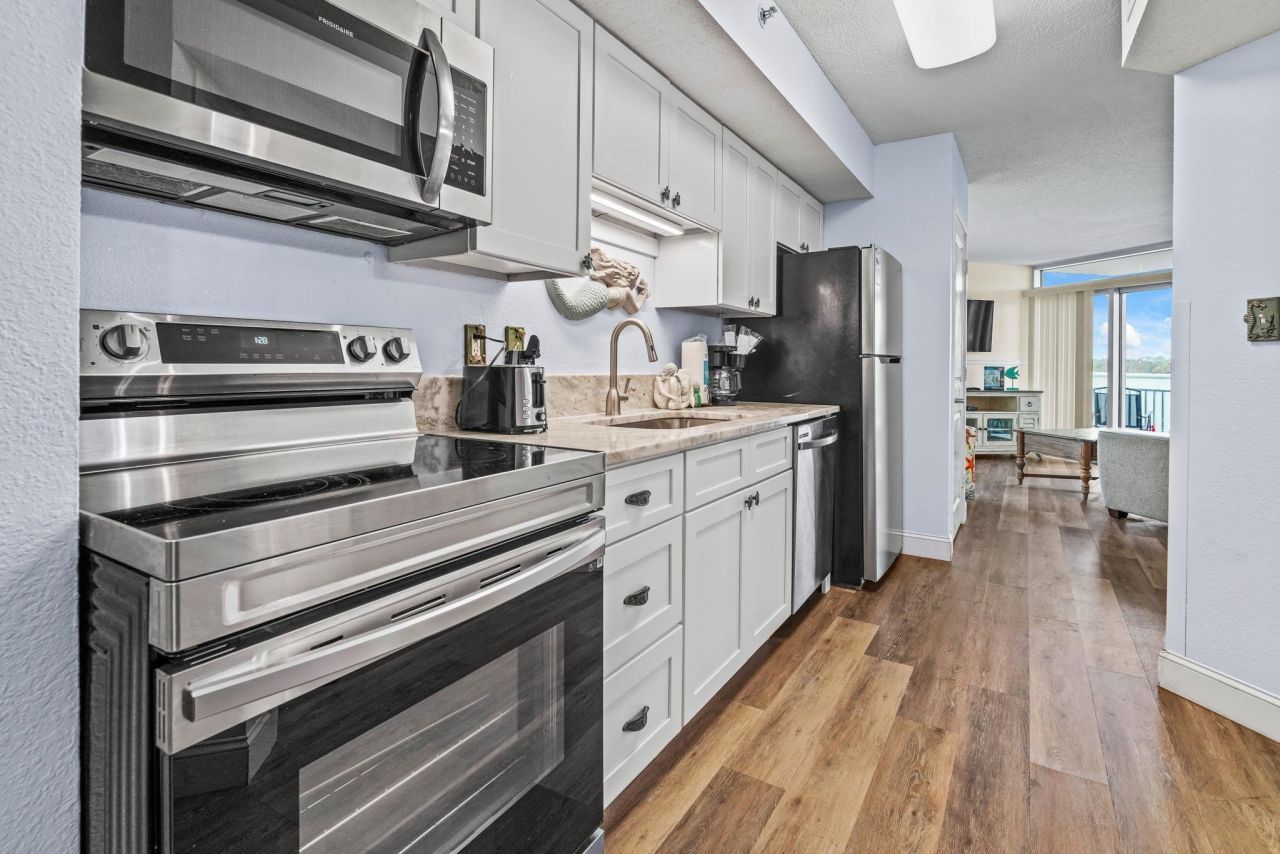 504 N Ocean Blvd. Photo 11