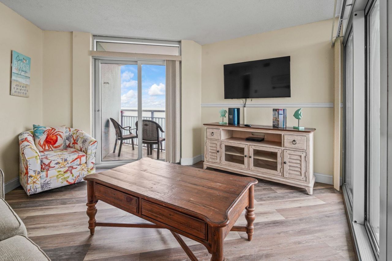 504 N Ocean Blvd. Photo 2