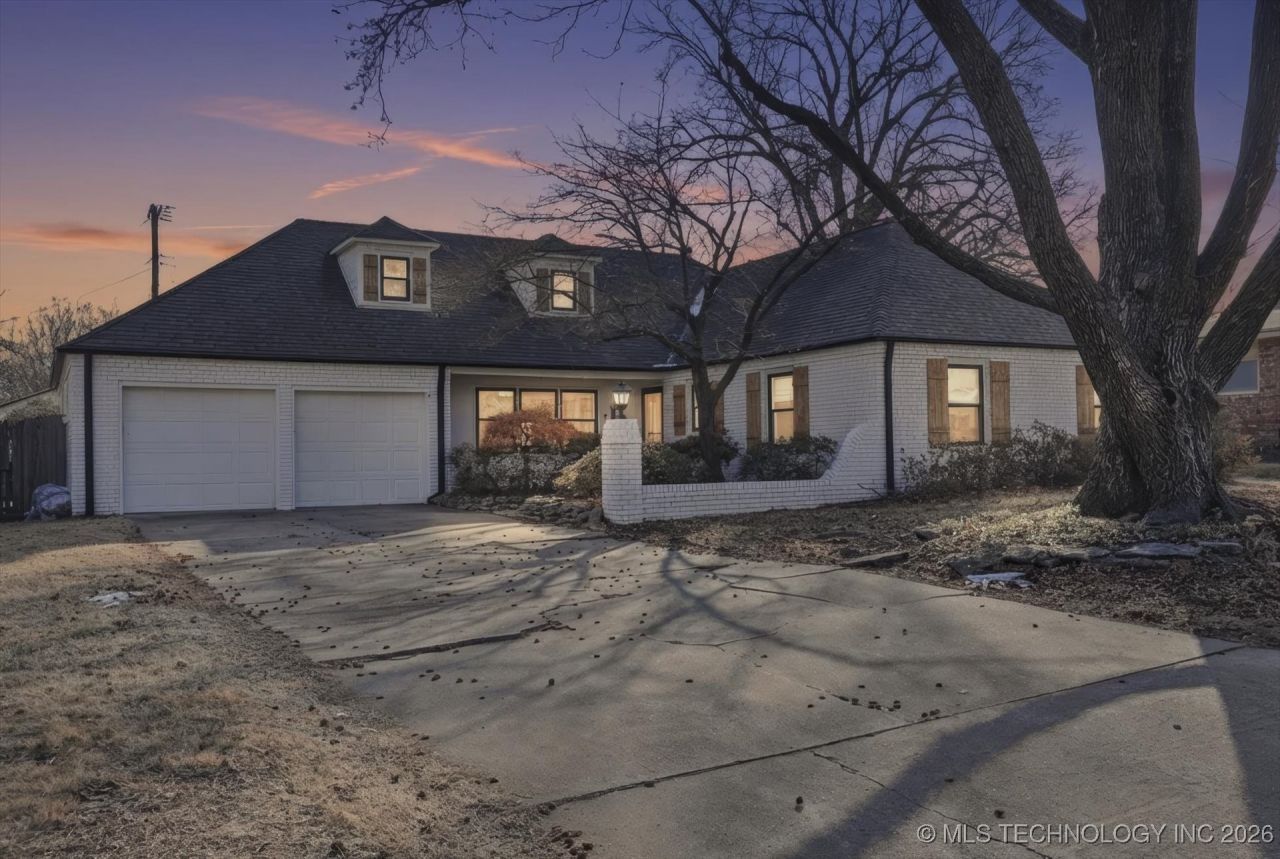 5413 S Louisville Avenue, Tulsa, OK 74135 Main Photo