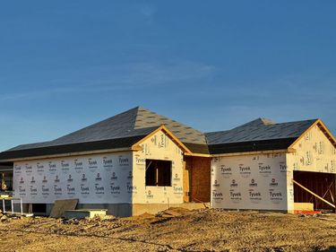 2205 S 96 Street, Lincoln, NE 68520