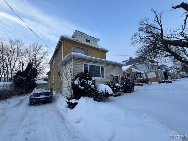 62 Sumner Place, Buffalo, NY 14211
