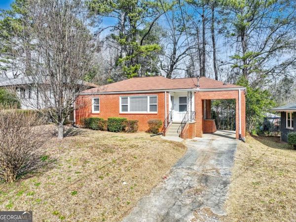 186 W Lake Drive NW, Atlanta, GA 30314