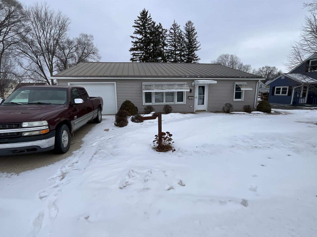 311 Washington Street, Elgin, IA 52141 Main Photo
