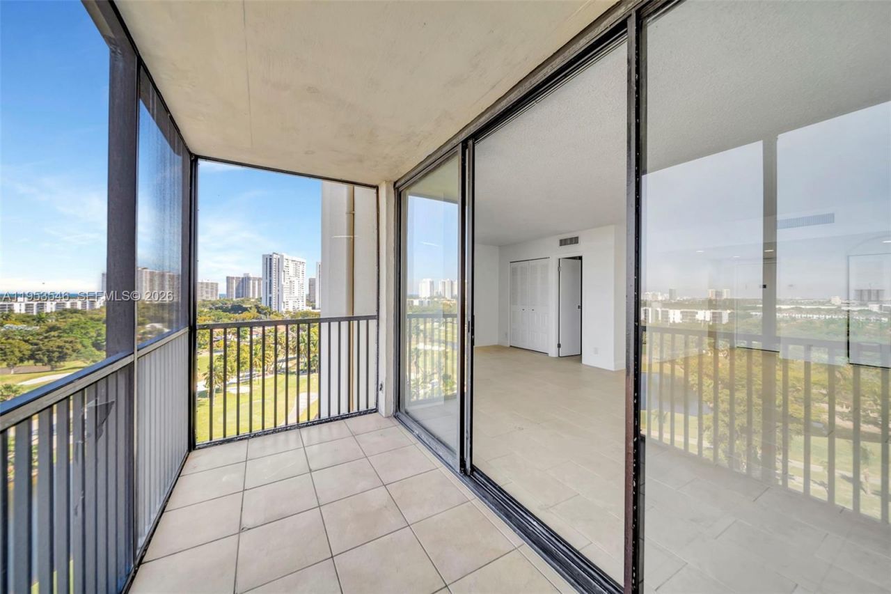 20379 W Country Club Dr, Unit 1232, Aventura, FL 33180 Photo