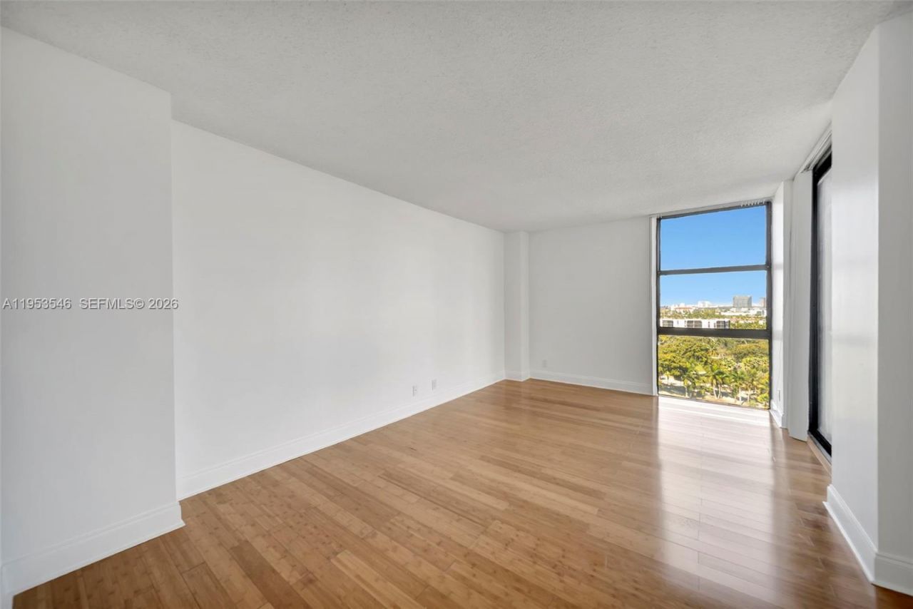 20379 W Country Club Dr, Unit 1232, Aventura, FL 33180 Photo