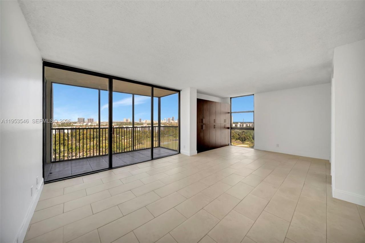 20379 W Country Club Dr, Unit 1232, Aventura, FL 33180 Photo