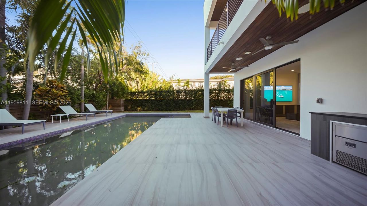 1629 NE 4th Pl, Fort Lauderdale, FL 33301 Photo