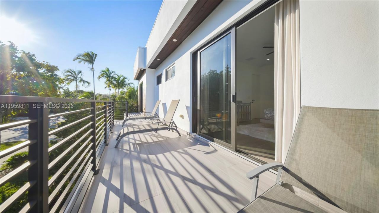 1629 NE 4th Pl, Fort Lauderdale, FL 33301 Photo