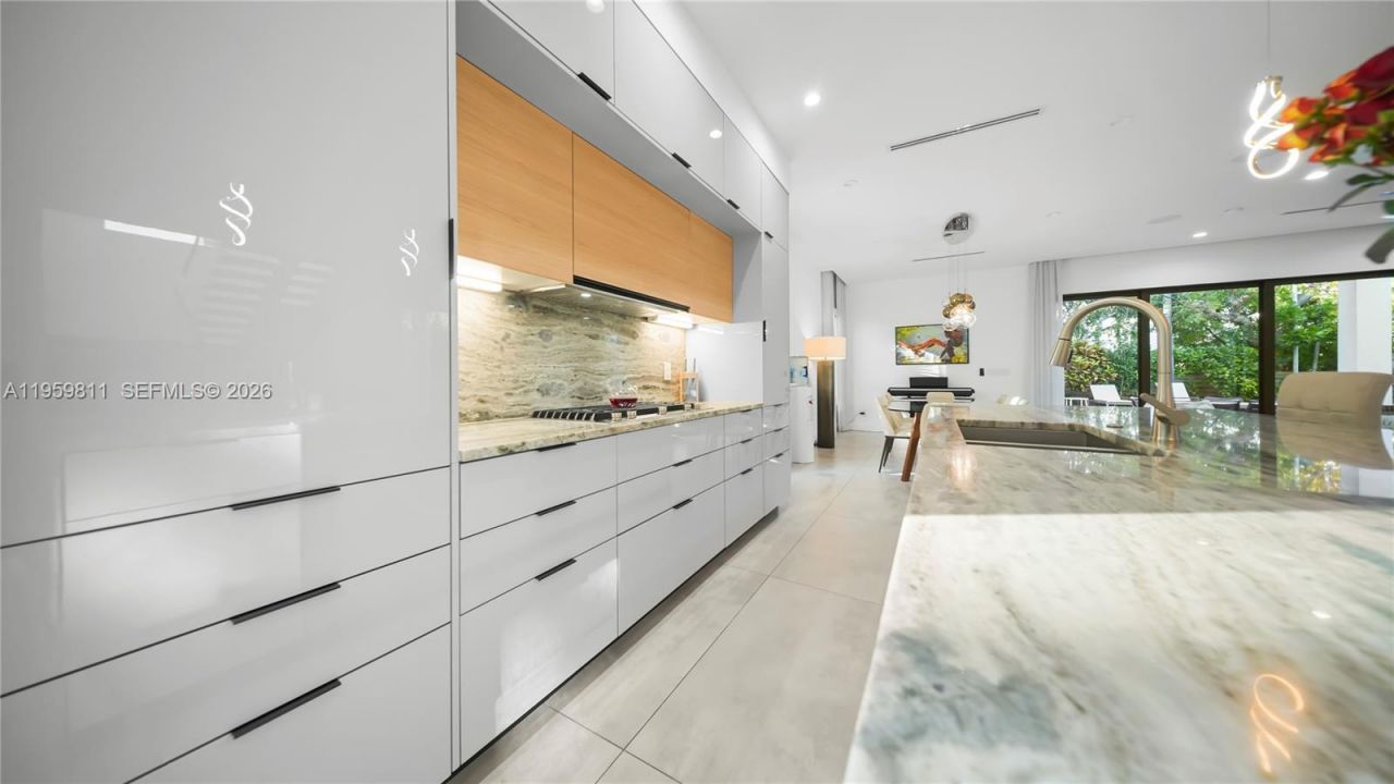 1629 NE 4th Pl, Fort Lauderdale, FL 33301 Photo