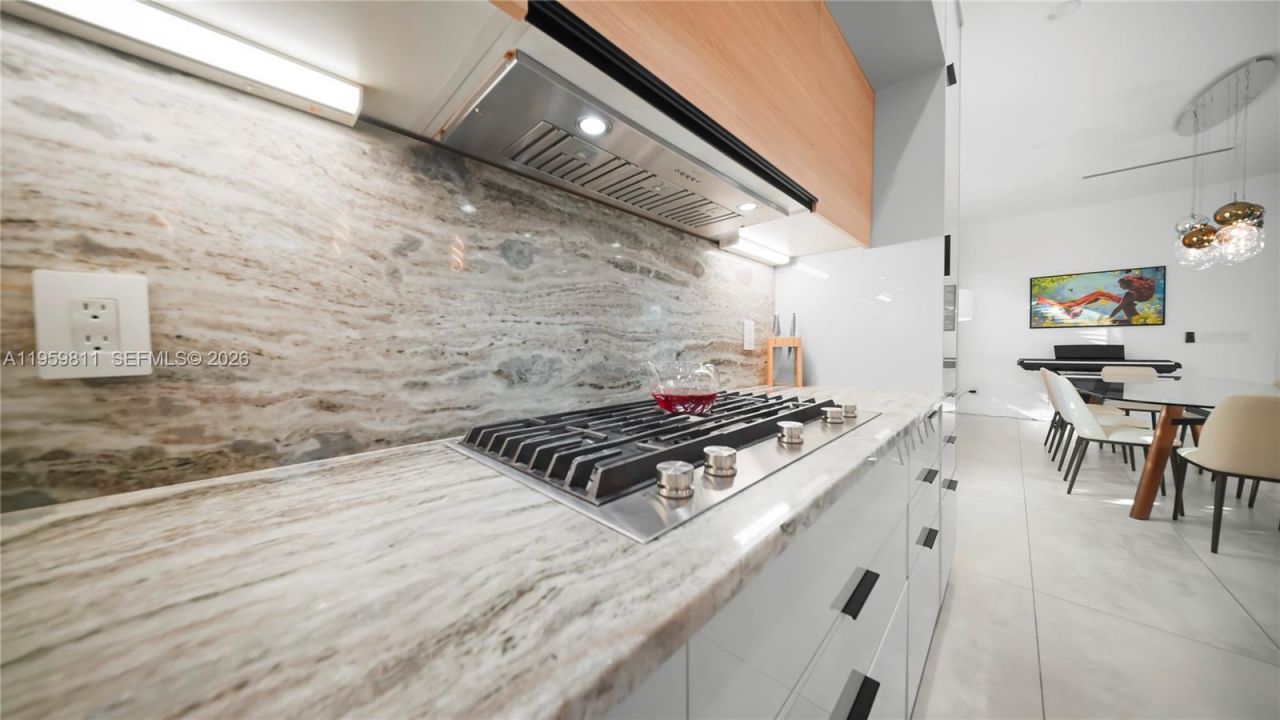 1629 NE 4th Pl, Fort Lauderdale, FL 33301 Photo