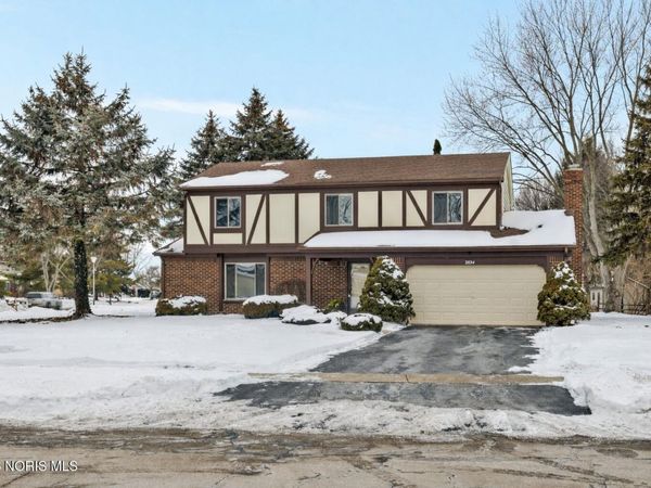 2024 Inglewood Road, Holland, OH 43528