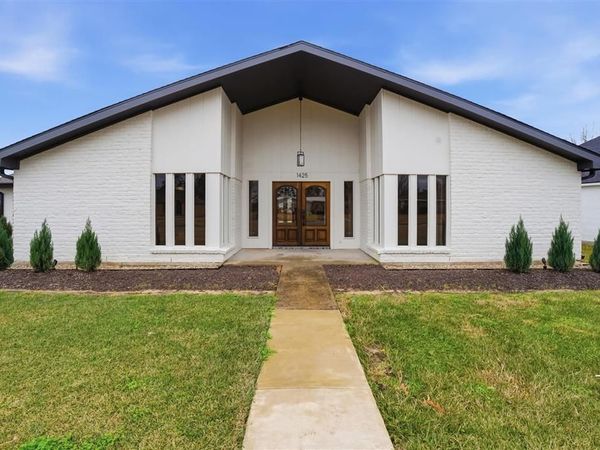 1425 N Chateau Circle N, Lake Charles, LA 70605