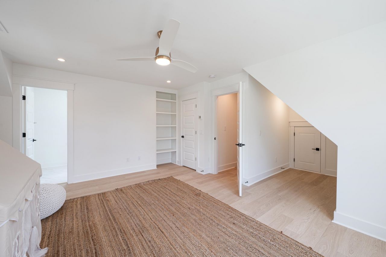 2725 Long Avenue Ext. Photo 33