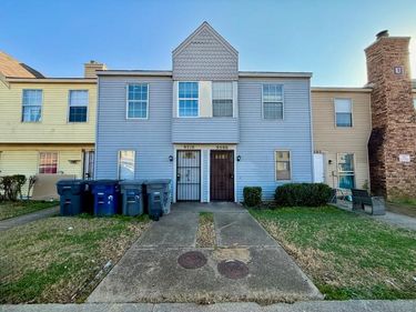 9510 Olde Towne Row, Dallas, TX 75227