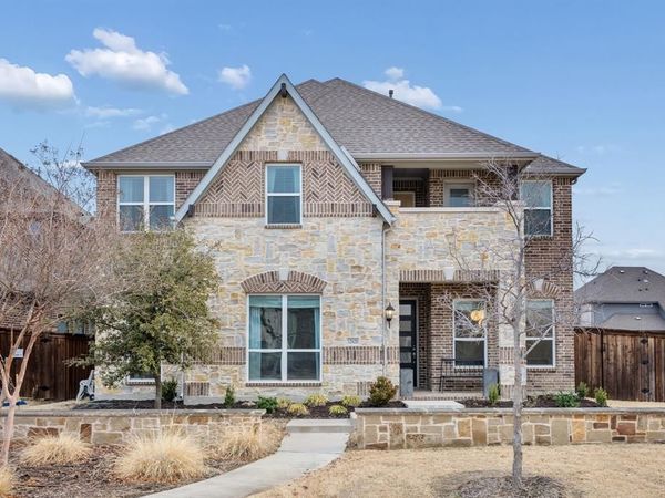 12620 Royal Oaks Lane, Farmers Branch, TX 75234