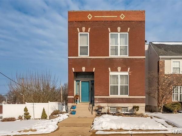 2935 Saint Vincent Avenue, St Louis, MO 63104