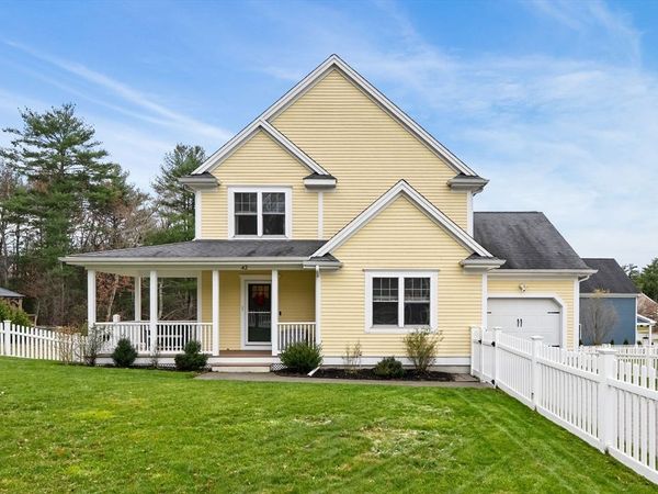 42 Christmas Tree Ln., Kingston, MA 02364