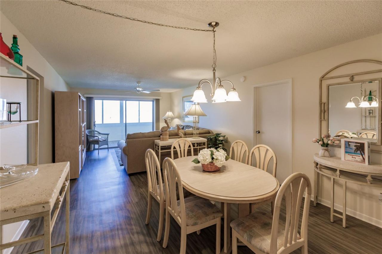 1055 W Peppertree Drive, Unit 302AA, Sarasota, FL 34242 Photo