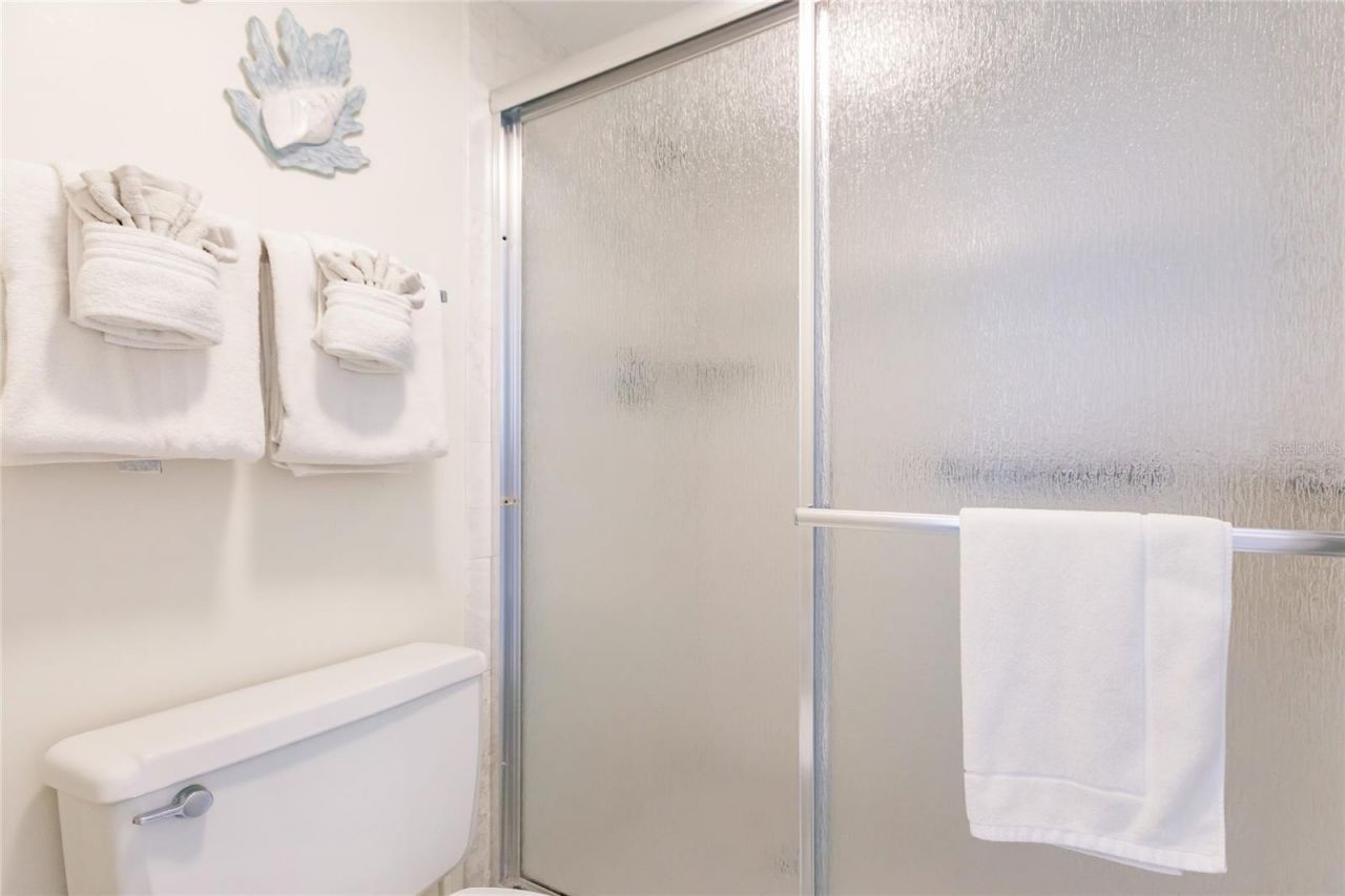 1055 W Peppertree Drive, Unit 302AA, Sarasota, FL 34242 Photo