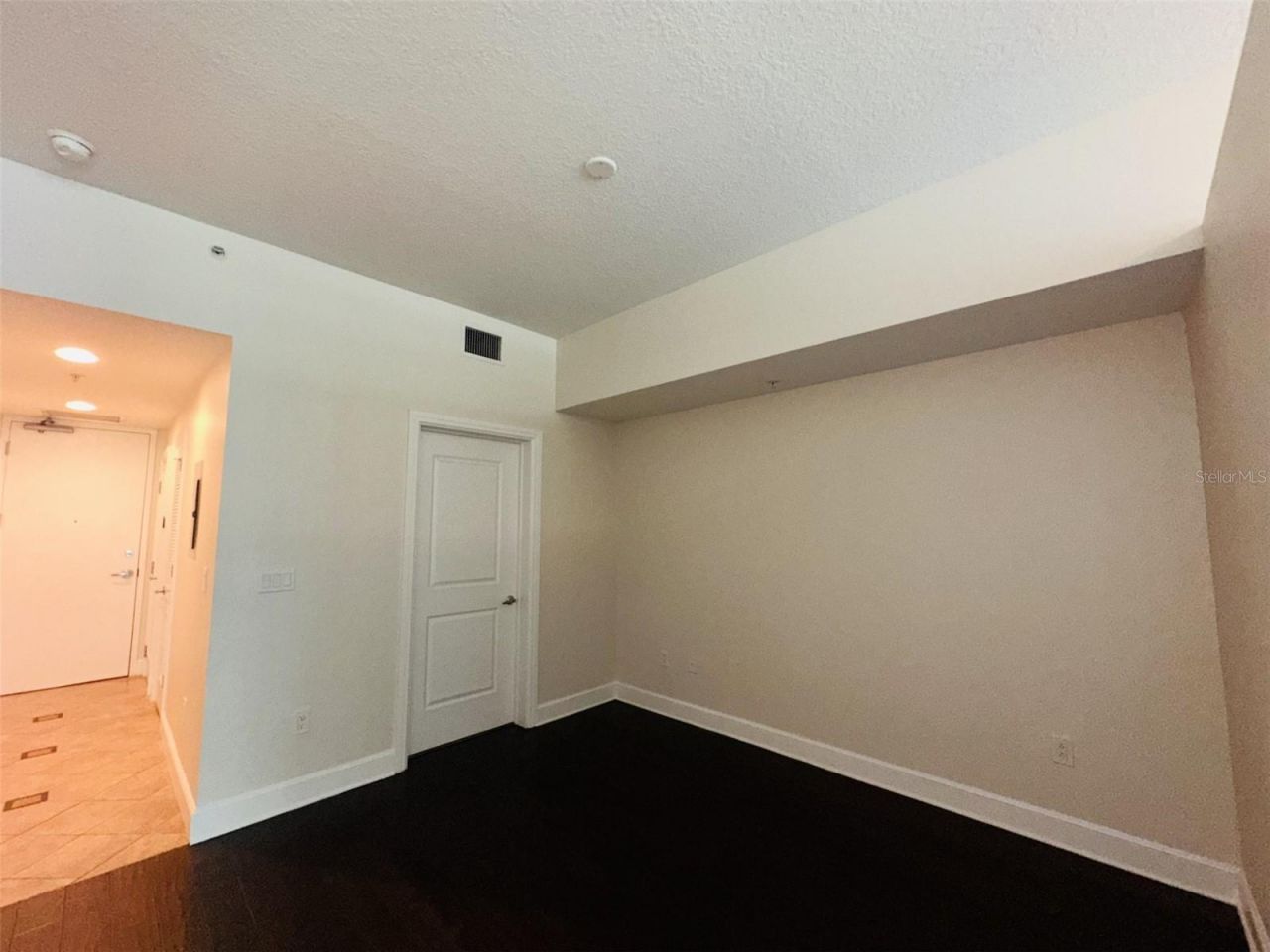 101 S Eola Drive, Unit 518, Orlando, FL 32801 Photo