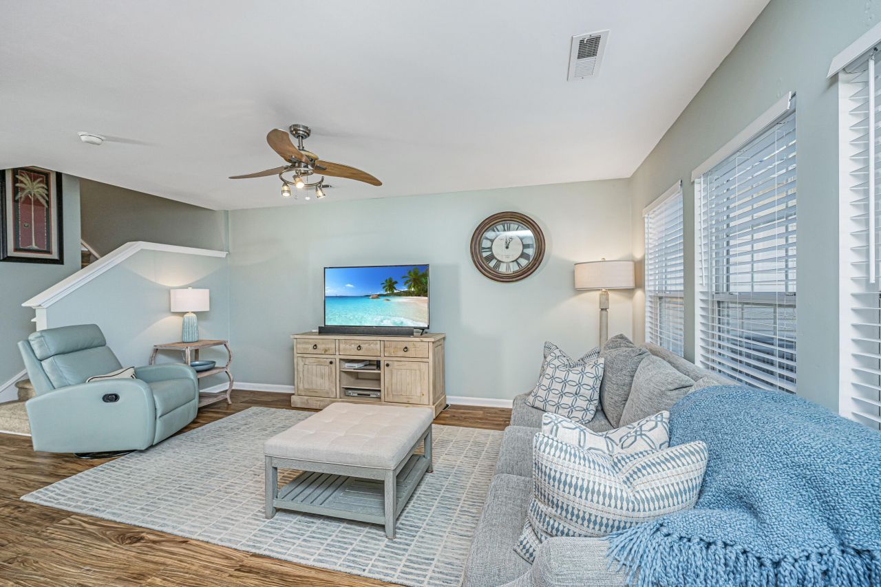 5150 Trump Street Photo 10