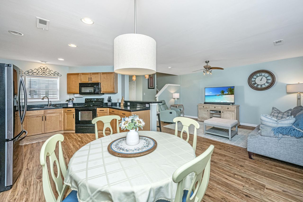 5150 Trump Street Photo 14