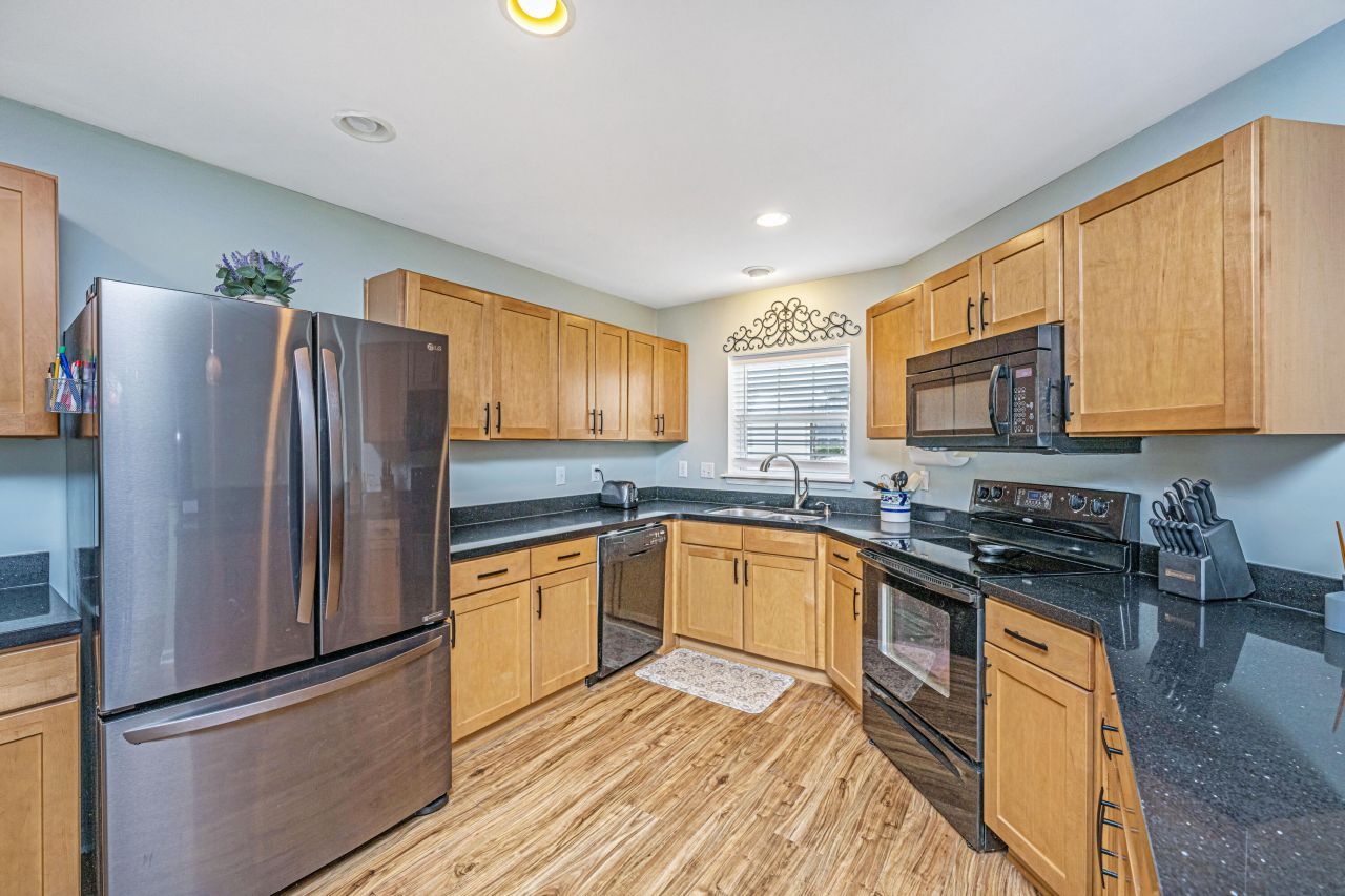 5150 Trump Street Photo 16