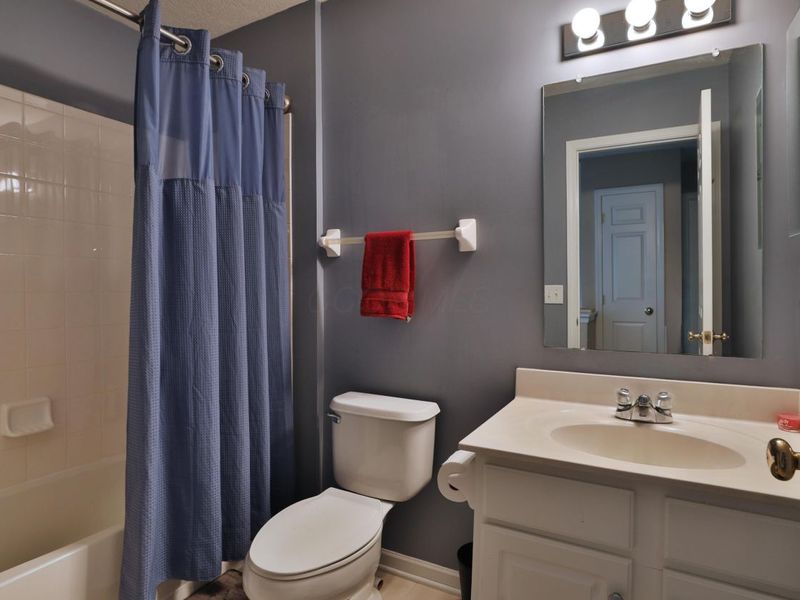 8628 Clover Glade Drive, Lewis Center, OH 43035 Photo 21