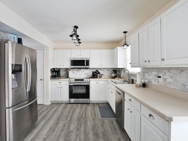 8628 Clover Glade Drive, Lewis Center, OH 43035 Photo 5