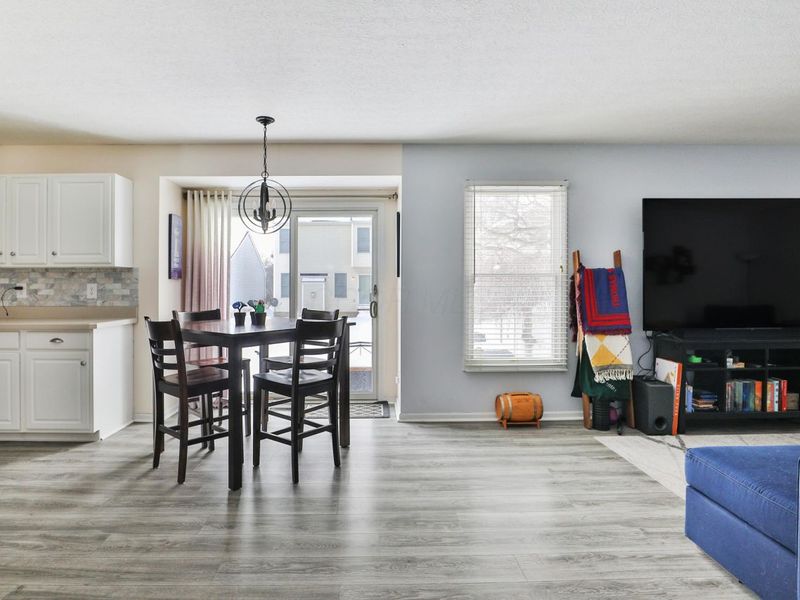 8628 Clover Glade Drive, Lewis Center, OH 43035 Photo 9