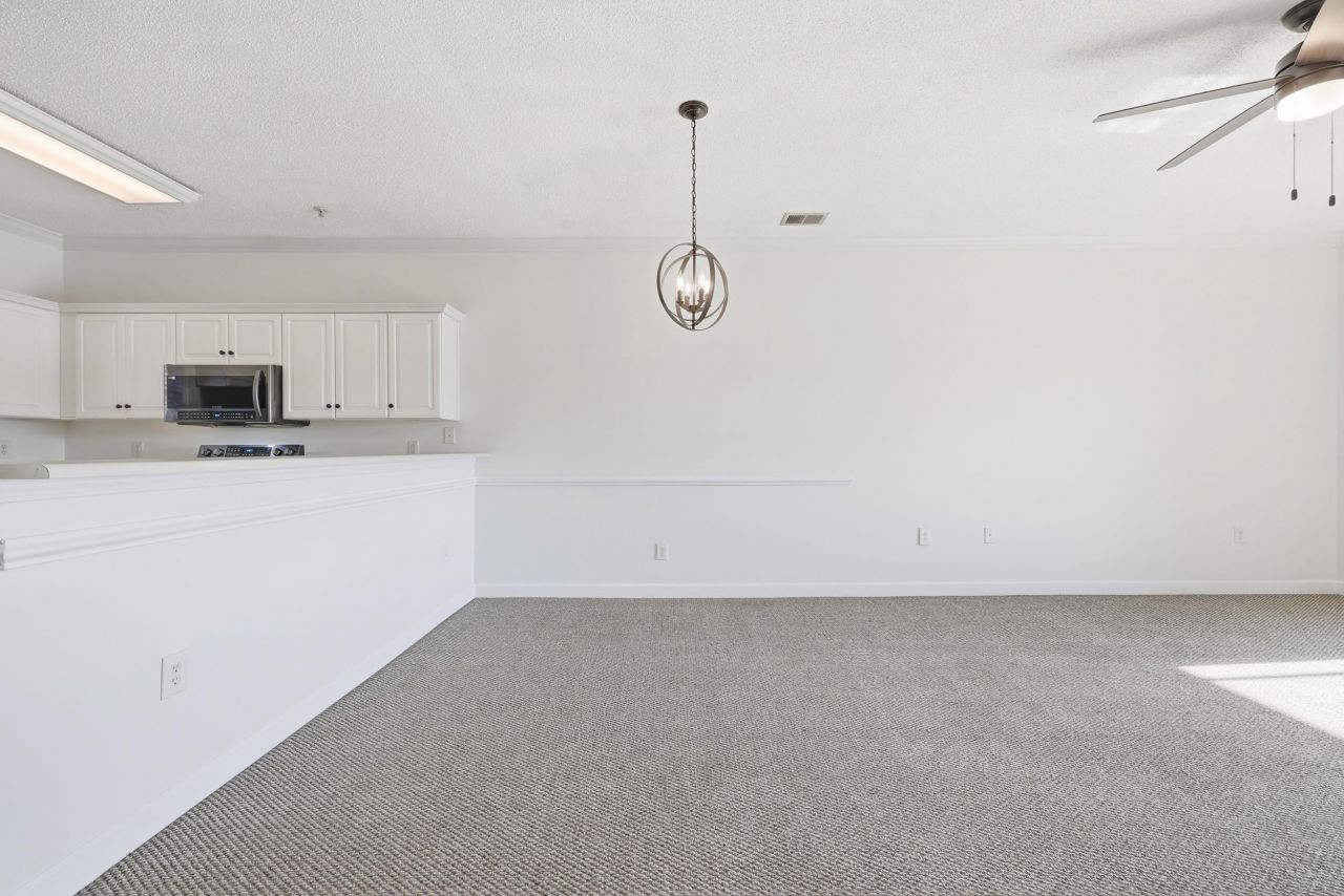 304 Kiskadee Loop Photo 7