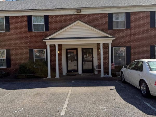 5726 QUINCE RD, Unit 9, Memphis, TN 38119