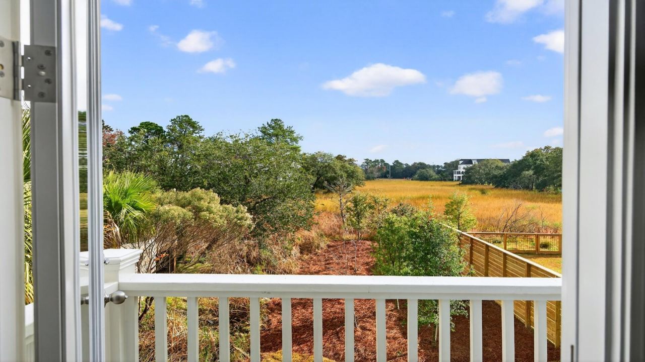 4436 Oakwood Avenue Photo 20