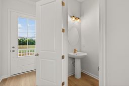 4436 Oakwood Avenue photo 4