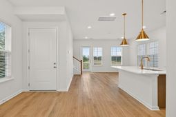 4436 Oakwood Avenue photo 4