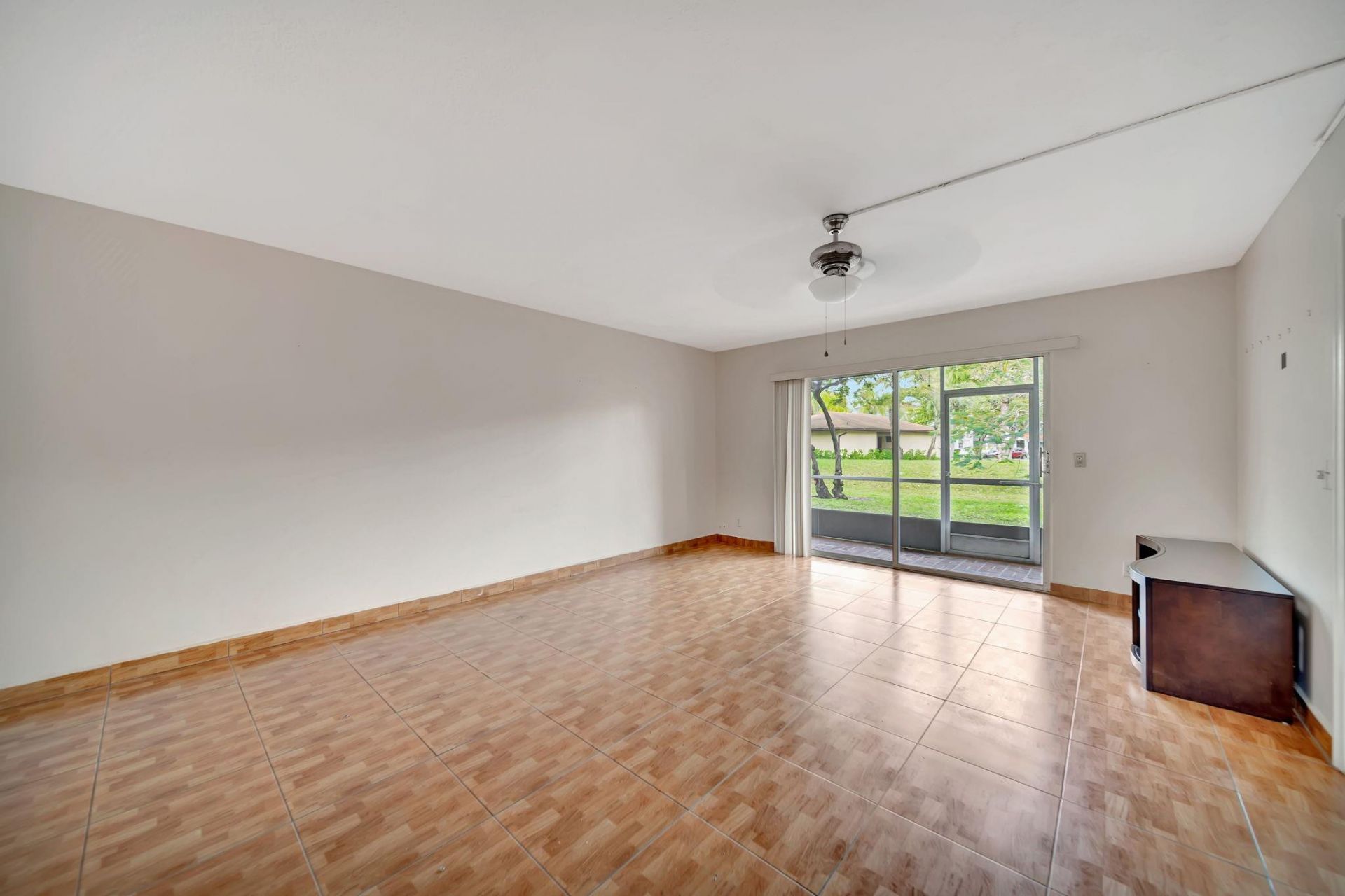 12701 SW 14th Street, Unit 106-J, Pembroke Pines, FL 33027 Photo