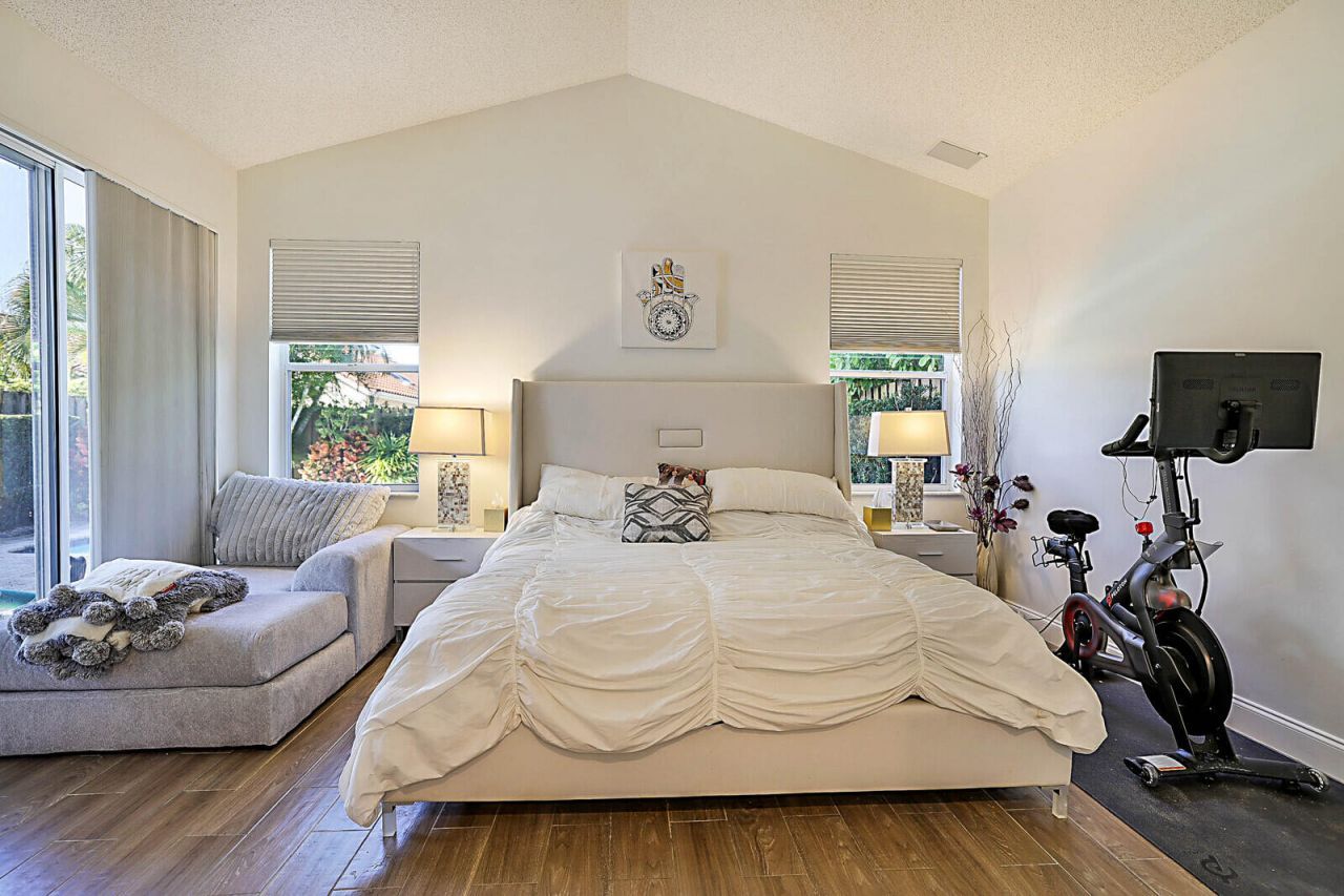 6655 NW 25th Avenue, Boca Raton, FL 33496 Photo