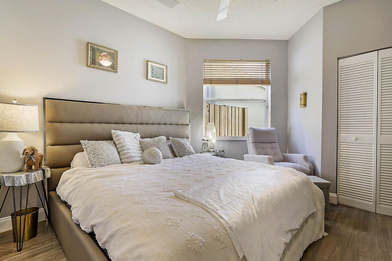 6655 NW 25th Avenue, Boca Raton, FL 33496 Photo