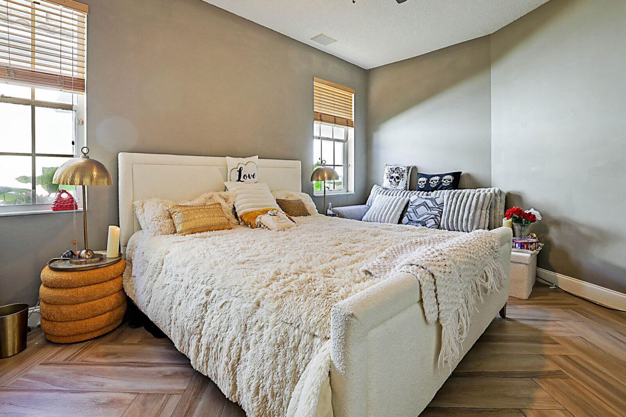 6655 NW 25th Avenue, Boca Raton, FL 33496 Photo