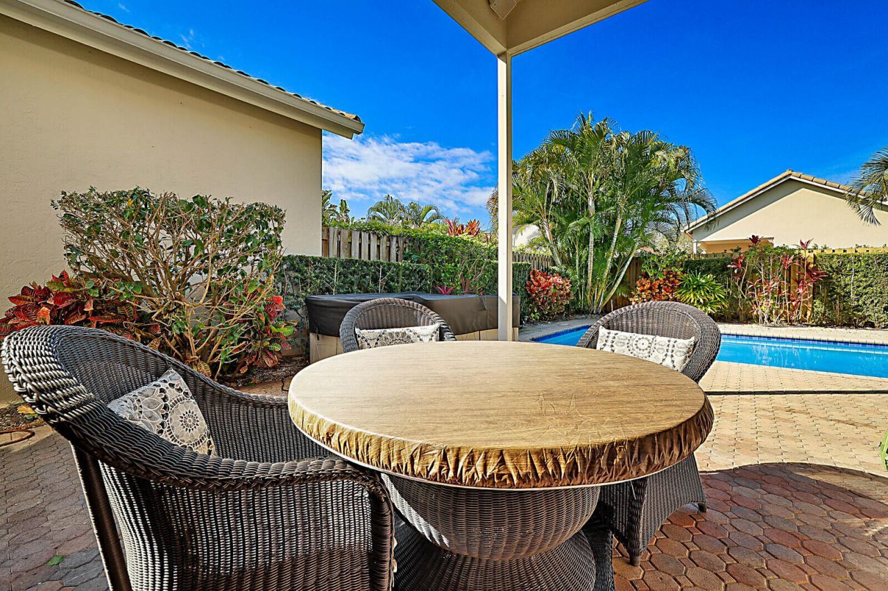 6655 NW 25th Avenue, Boca Raton, FL 33496 Photo