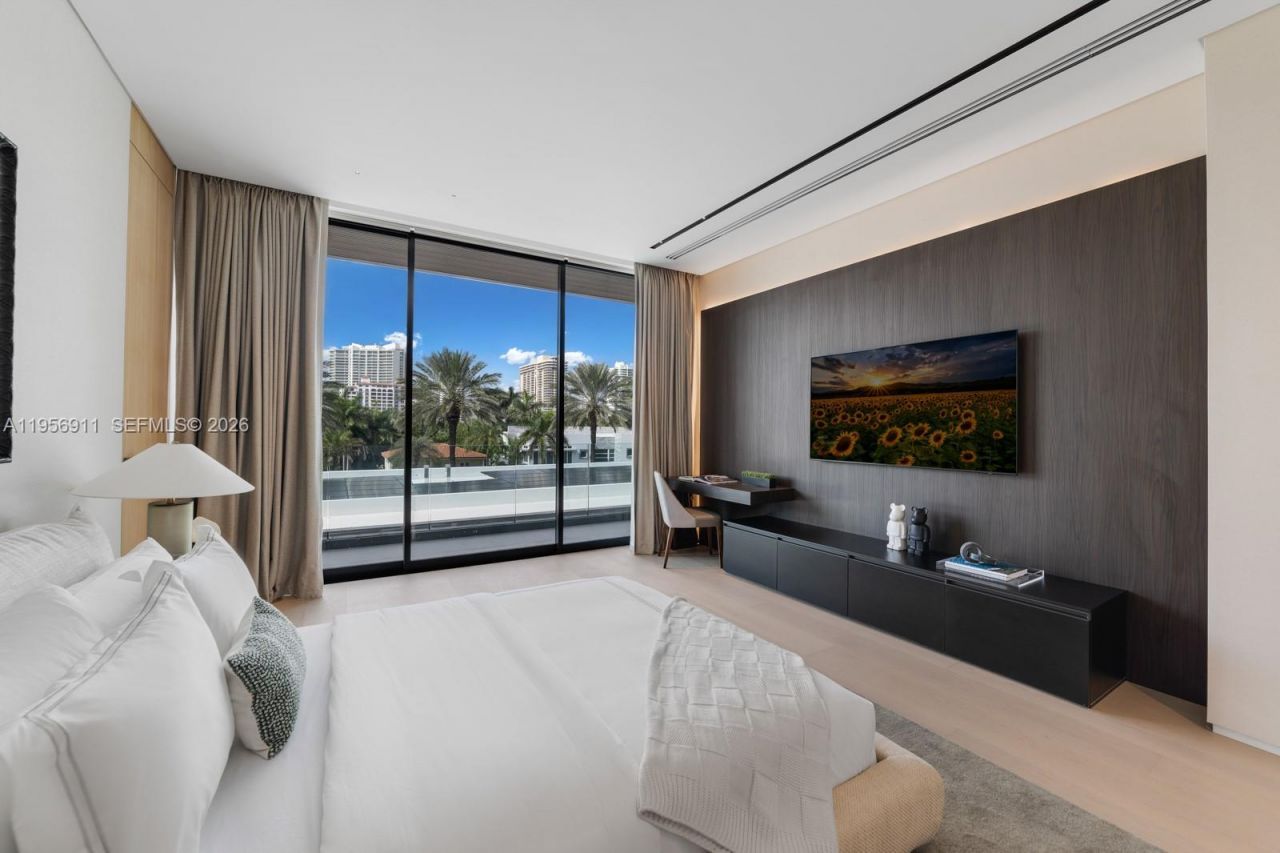 255 Ocean Blvd , Golden Beach, FL 33160 Photo