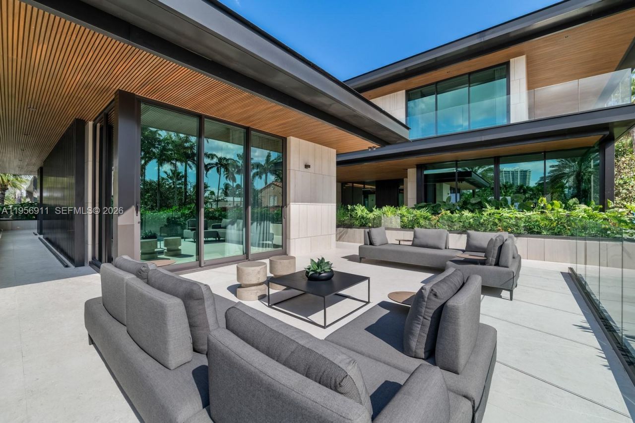 255 Ocean Blvd, Golden Beach, FL 33160 Photo