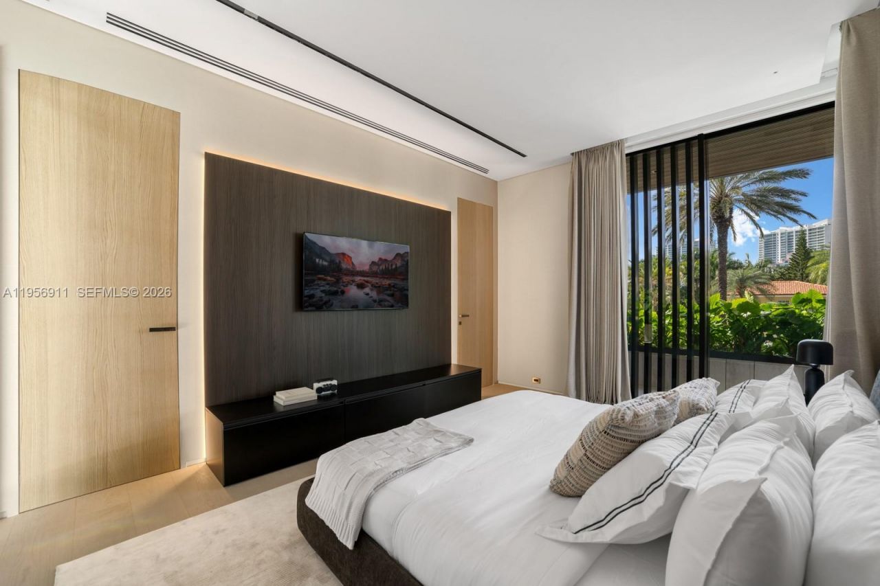 255 Ocean Blvd, Golden Beach, FL 33160 Photo