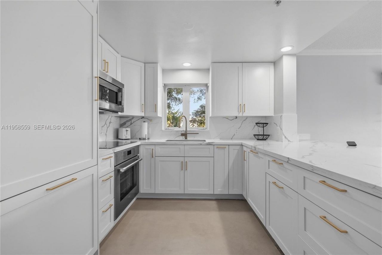 300 Euclid Ave , Unit 206, Miami Beach, FL 33139 Photo