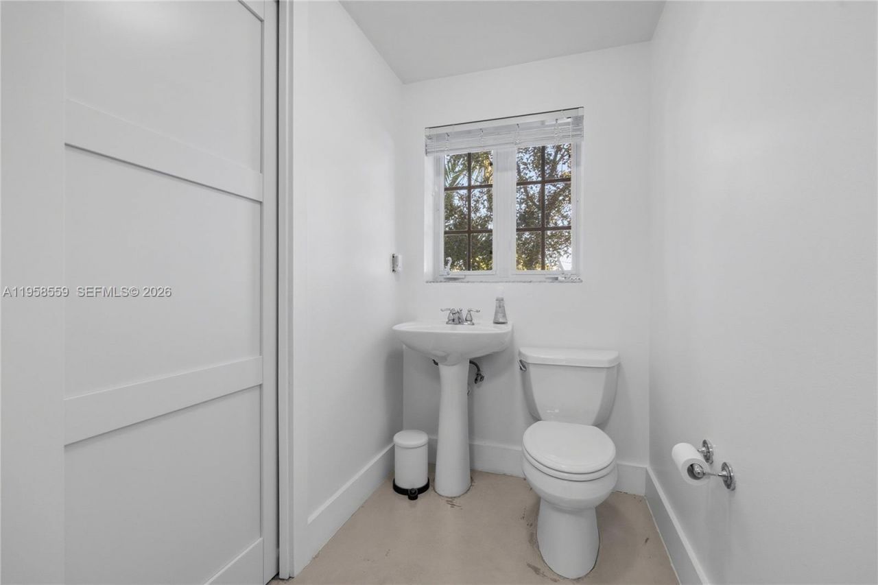 300 Euclid Ave , Unit 206, Miami Beach, FL 33139 Photo