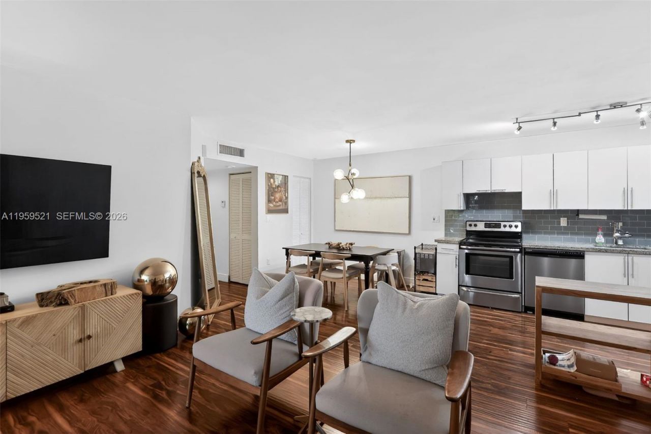 4780 NW 102nd Ave, Unit 103-11, Doral, FL 33178 Photo