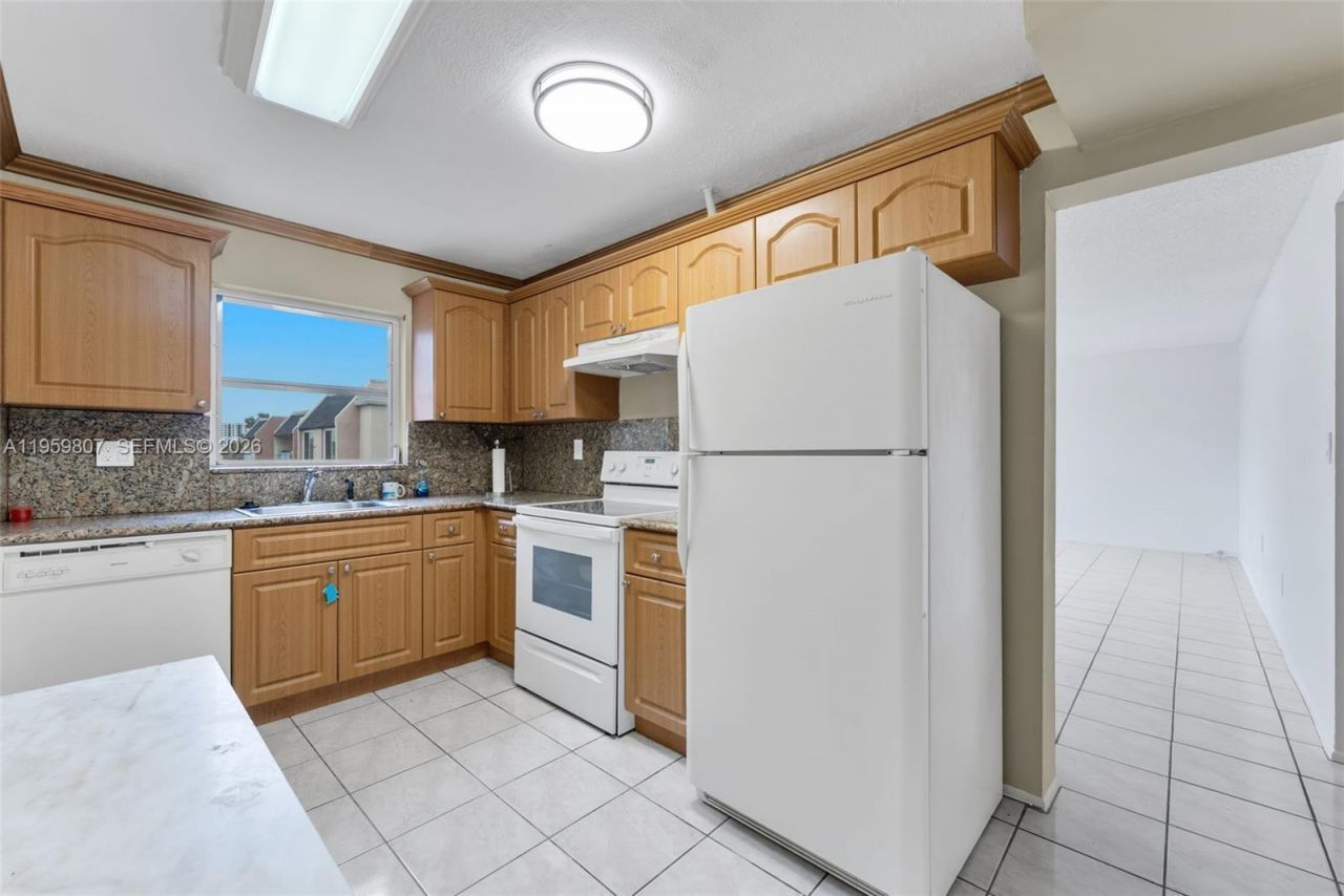 7725 SW 86th St, Unit A1-419, Miami, FL 33143 Photo